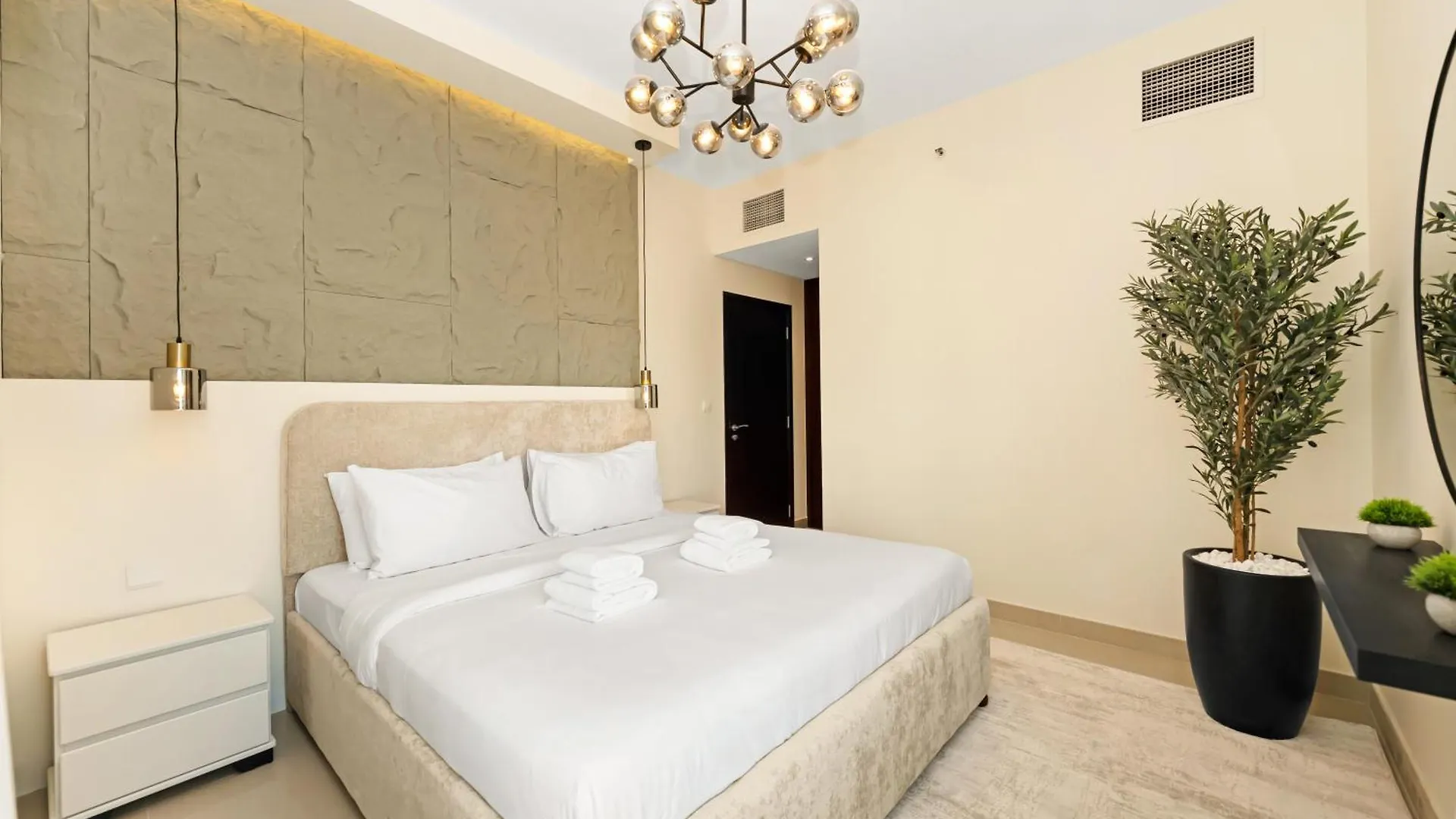 2Br With Mini-Golf In Dt Dubai With Partial Burj Khalifa View Apartment United Arab Emirates