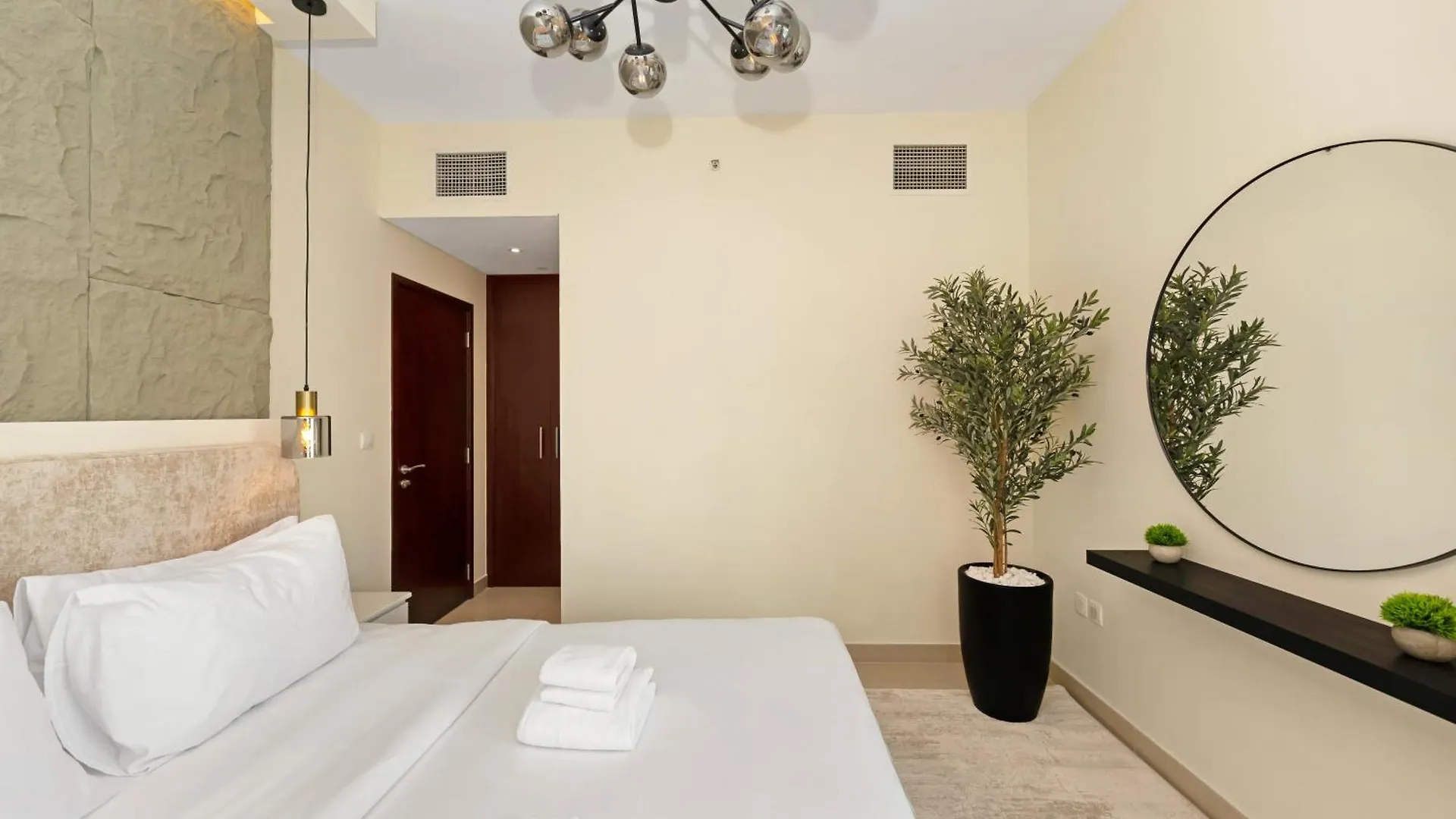 2Br With Mini-Golf In Dt Dubai With Partial Burj Khalifa View Apartment United Arab Emirates